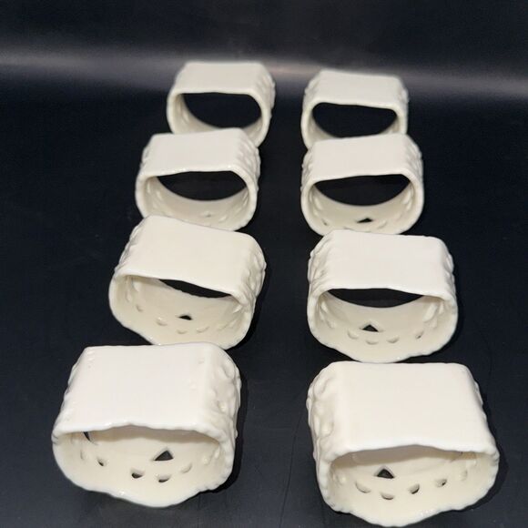 Set of 8 Skye McGhie Porcelain Napkin Rings Cream Lace Pattern Off White Holders - Picture 7 of 7